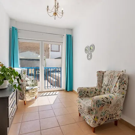 Country house Casa Adriana Con Piscina Murchas